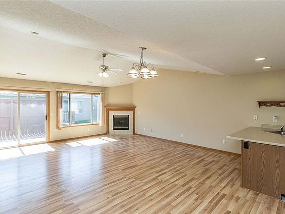 2nd image of 3041 SE Turnberry Dr