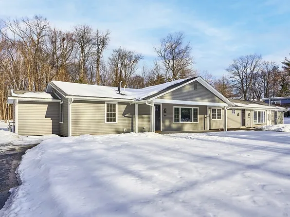 18 Pratt St #A, Lunenburg, MA 01462