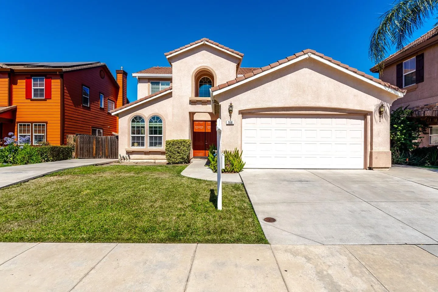 166 Barcelona Dr photo 1