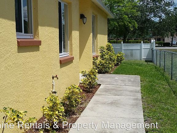 3rd image of 1503 SW 48th Ter #1505
