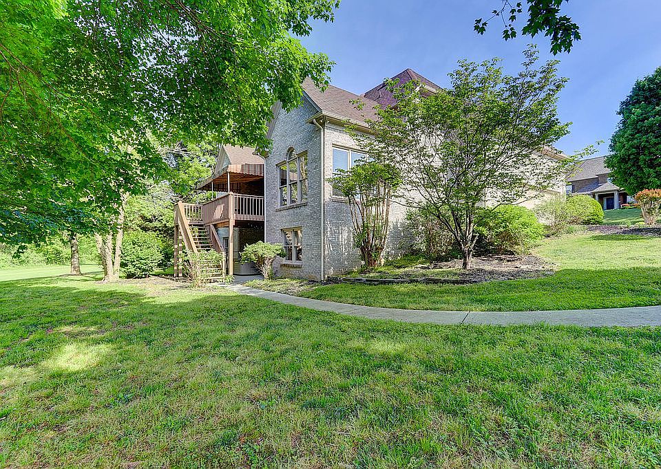 2nd image of 401 Byfield Ct