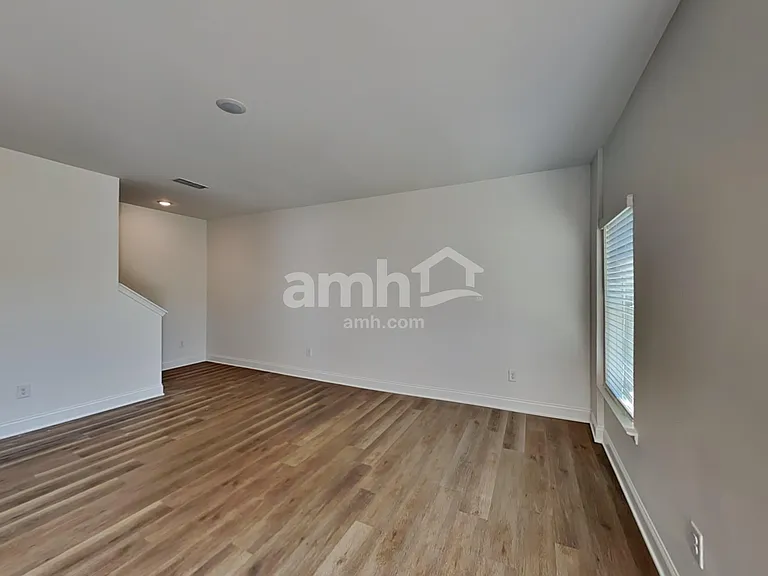 1305 Soapstone Rd — Photo 21