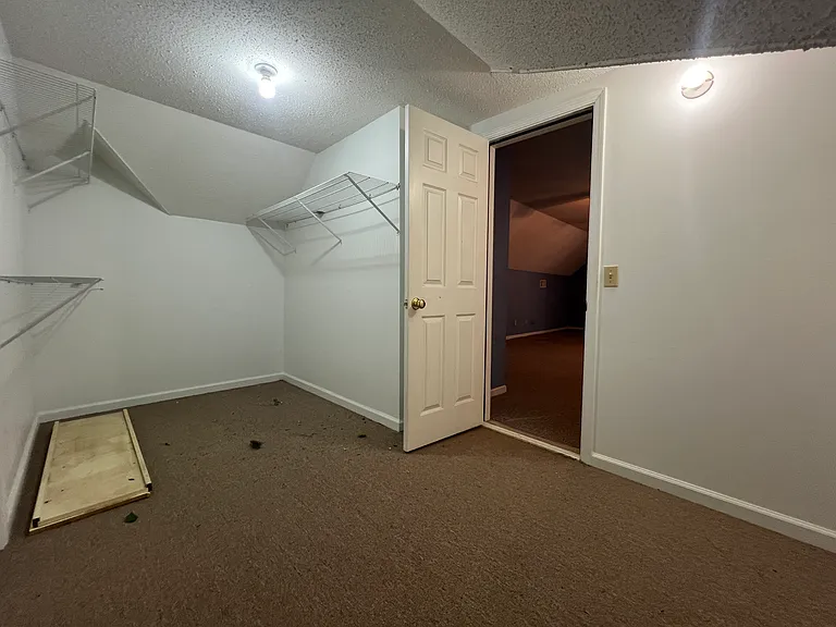 5652 Lakeview Rd — Photo 35