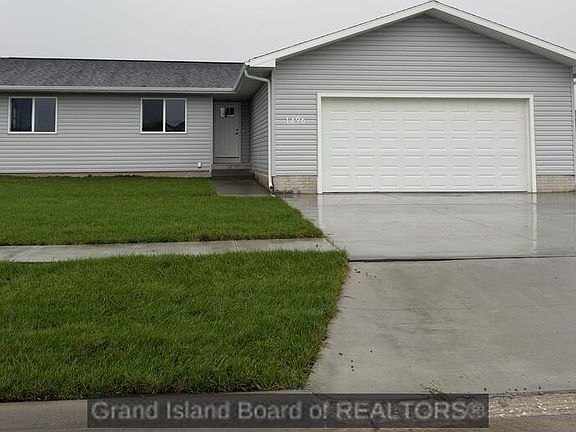 2nd image of 1496 Highlander Ln