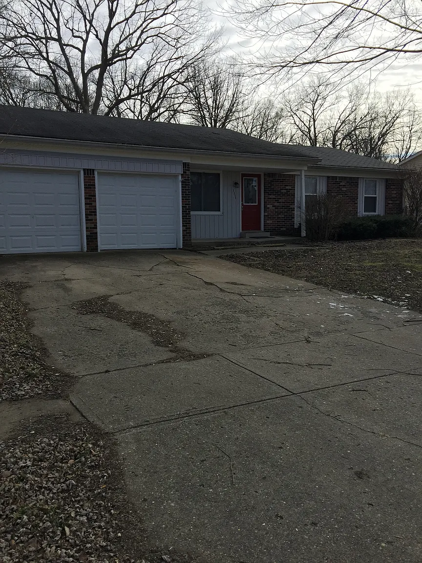 5511 Dollar Hide South Dr photo 1