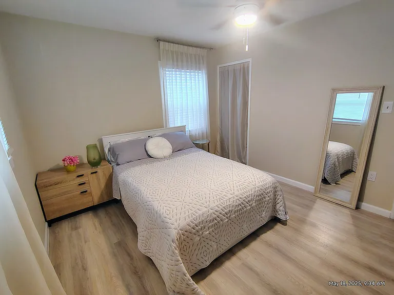 bedroom1