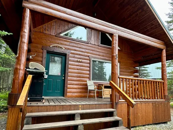 38885 Leilani St, Sterling, AK 99672