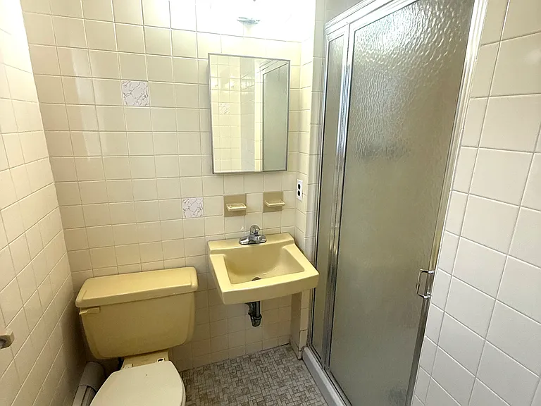 33 Kossuth St #1 — Photo 13