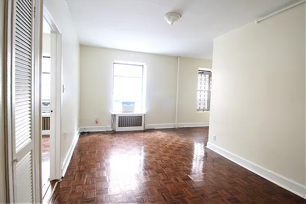 Rented by Julianna Realty Corp | media 5