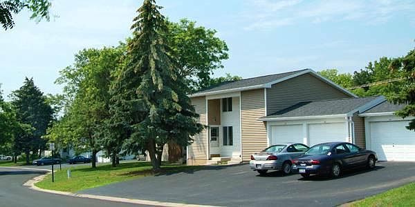 1st image of 10 Parkwood Ln
