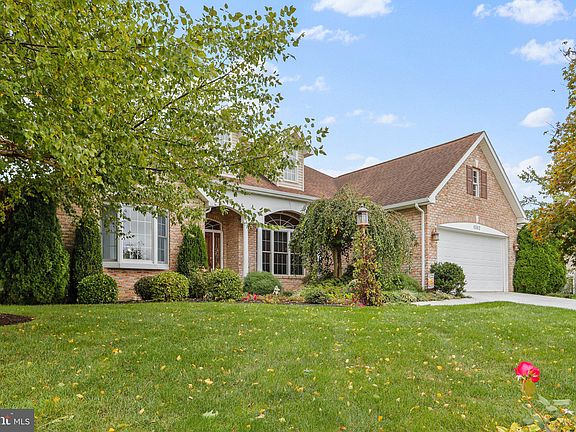3rd image of 6342 Oak Leaf Ln