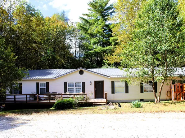 116 Forest Edge Dr, Hendersonville, NC 28792