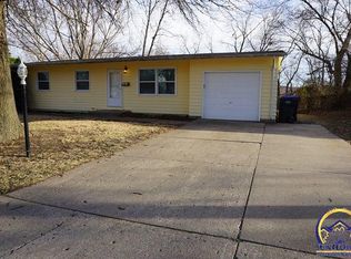 5513 SW 28th St, Topeka, KS 66614