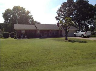 1327 Ridge Dr, Killen, AL 35645