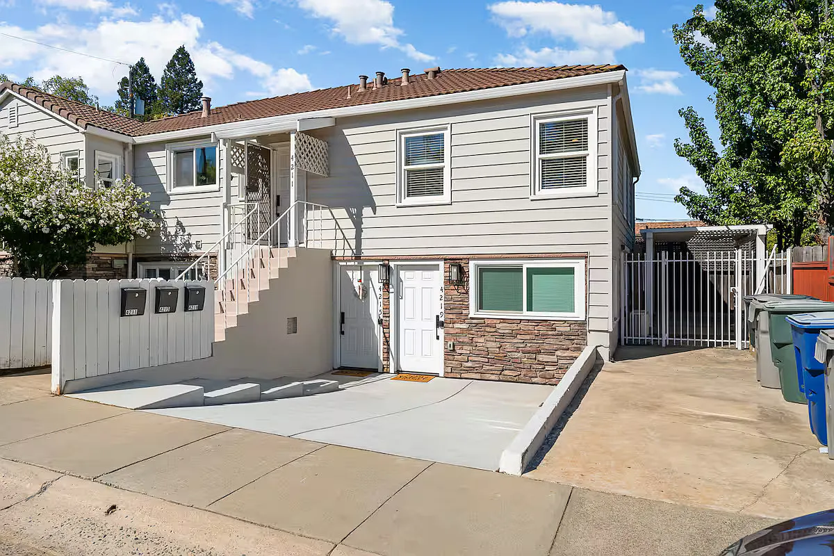 1 bed, $2,190 — Photo 1
