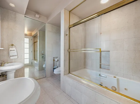 524 East 72nd Street image 25 of 30