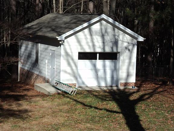 1412 Andersonwood Dr_Home Photos_Detached Garage_02052016