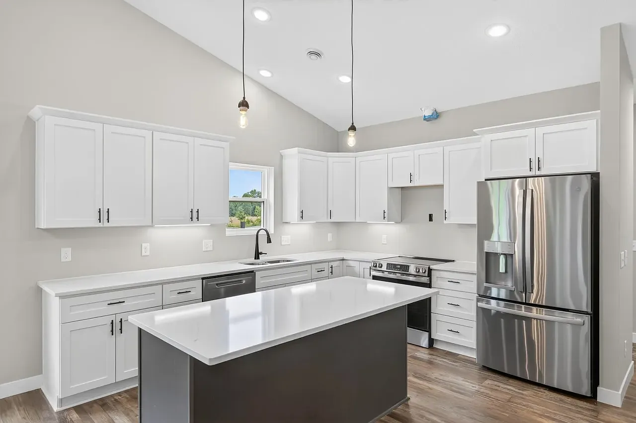 2 bed, 1703 sqft, $2,500 — Photo 3