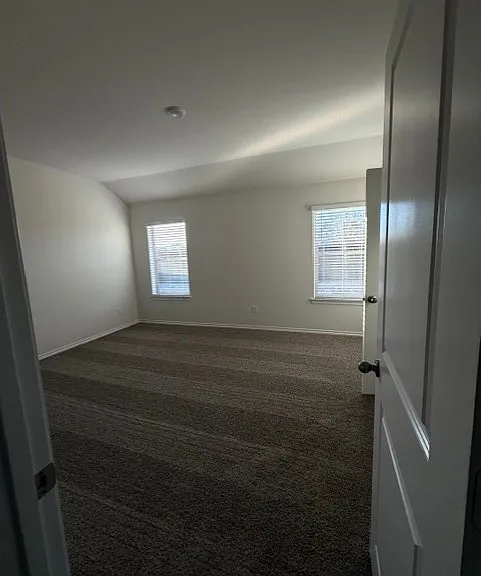 1320 Stuarts Forest Dr — Photo 5