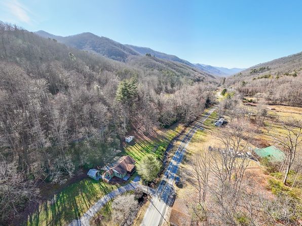 7150 Yellow Creek Rd, Robbinsville, NC 28771