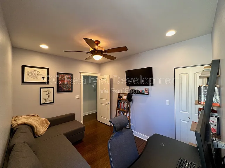2702 W Cortland St #3 — Photo 10