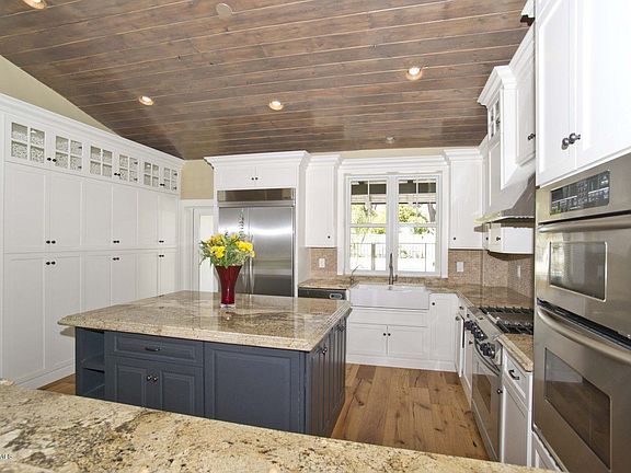 3rd image of 6012 E Calle Del Paisano