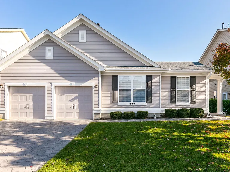 722 Pierside Dr — Photo 15