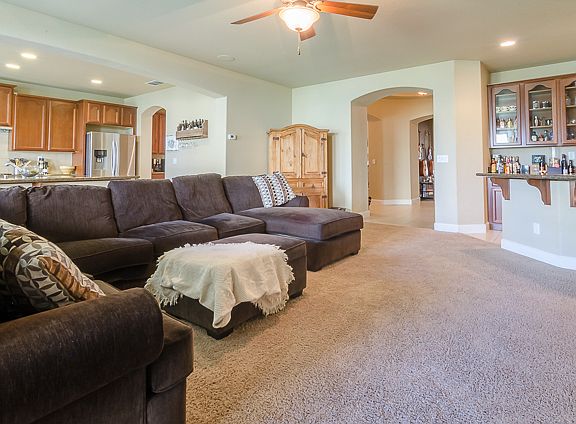 4th image of 1343 Underwood Ln