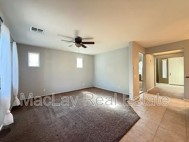 19641 E Carriage Way — Photo 5