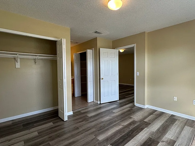 112 Cory Ln — Photo 15