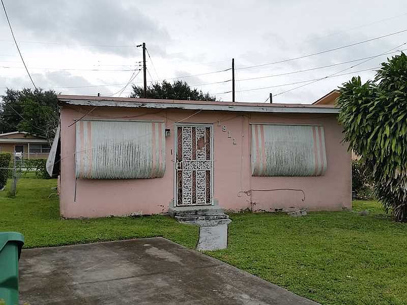 1st image of 1911 NW 154th St