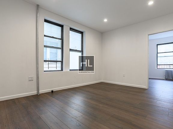 3rd image of 3017 34th St #1C