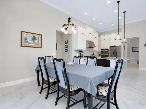 284 Corelli Dr, Nokomis, FL 34275