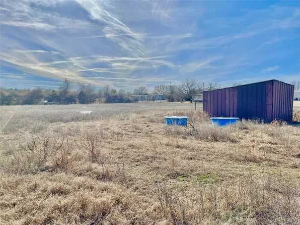 1134 Ladybird Ln, Azle, TX 76020