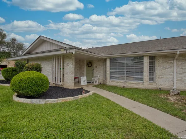 538 Candleglo, Windcrest, TX 78239