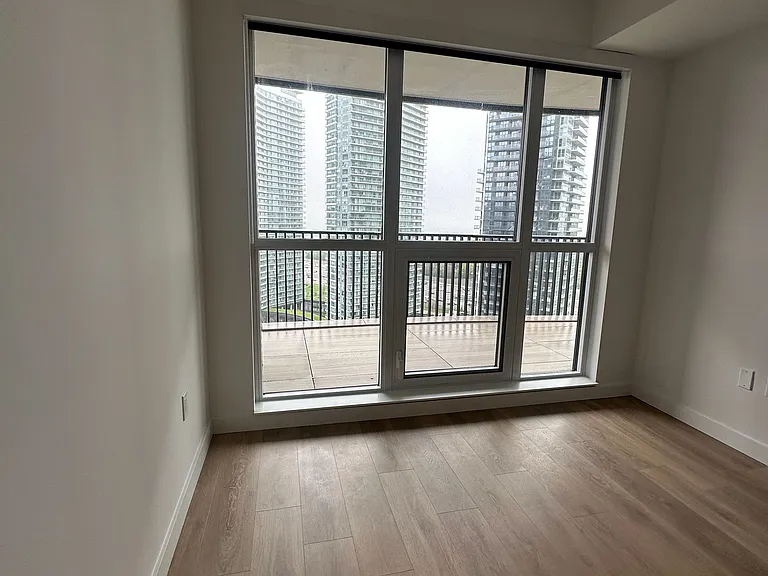 18 Esther Shiner Blvd #1812 — Photo 11