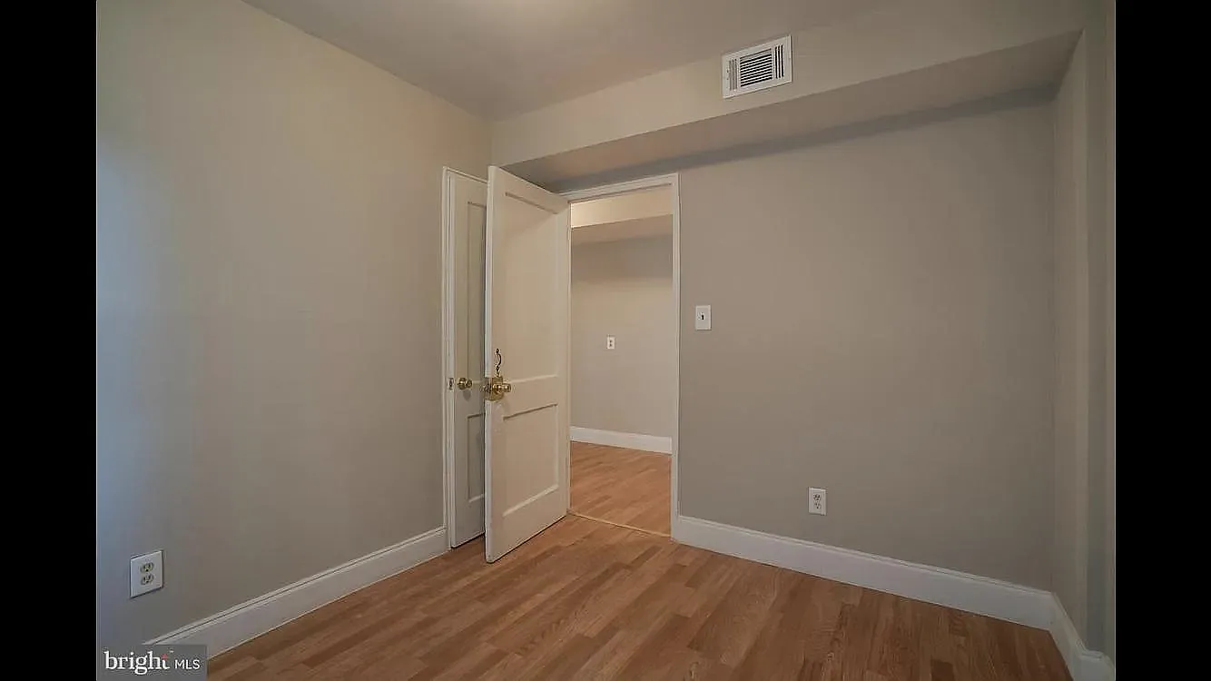 2 bed, 800 sqft, $1,689 — Photo 4