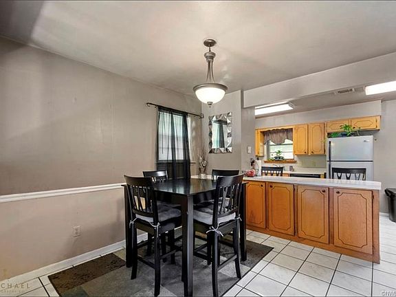 4th image of 5903 Lakehurst Cir