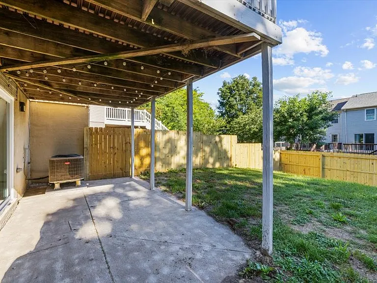 8638 Gambier Hbr — Photo 36