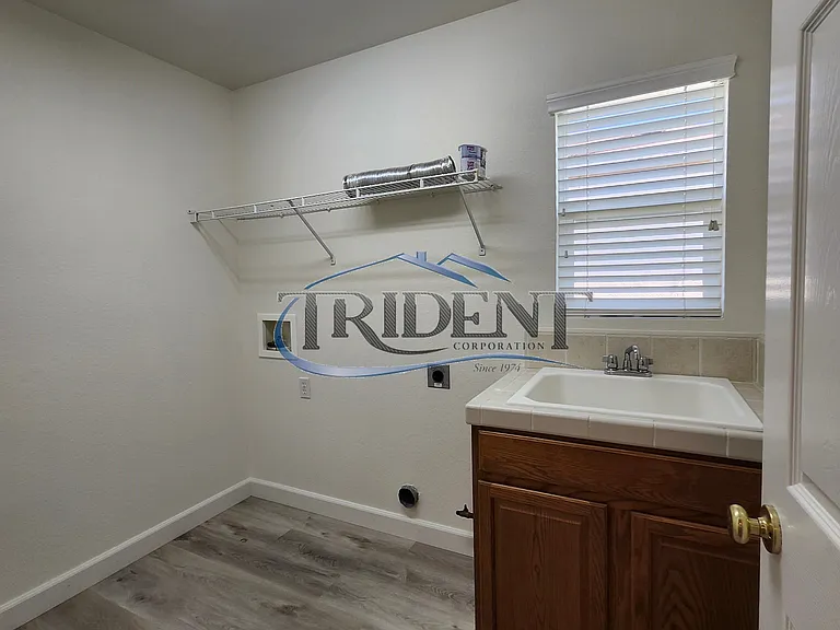 1218 Galston Dr — Photo 22