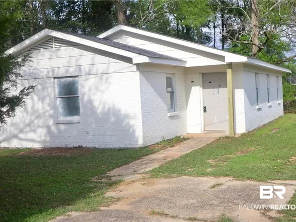 1307 Shedrick Hardy Pkwy, Bay Minette, AL 36507