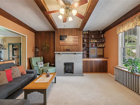3rd image of 255 Greenwood Ave