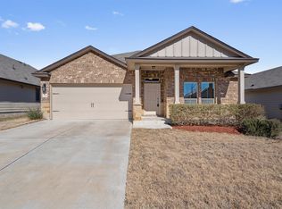 1644 T H Johnson Dr, Taylor, TX 76574