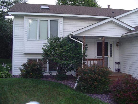 3rd image of 1405 Westwood Dr