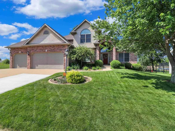 607 S French Dr, Dunlap, IL 61525