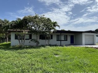 1714 Inlet Dr, North Fort Myers, FL 33903