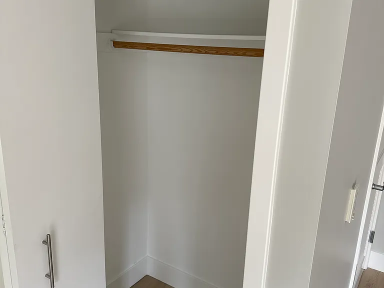 7 Vandewater St #203 — Photo 6