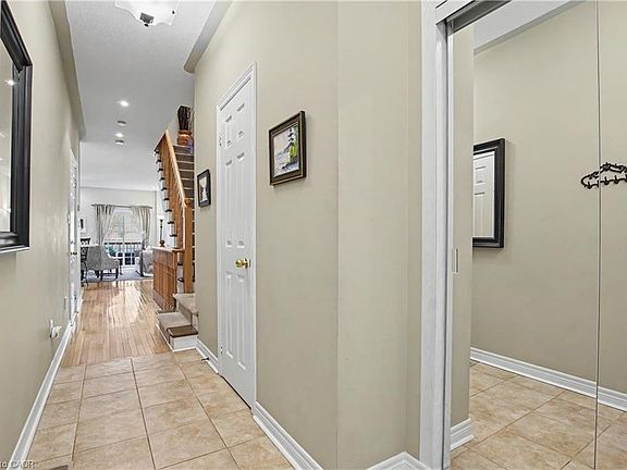 5th image of 100 Beddoe Dr #98