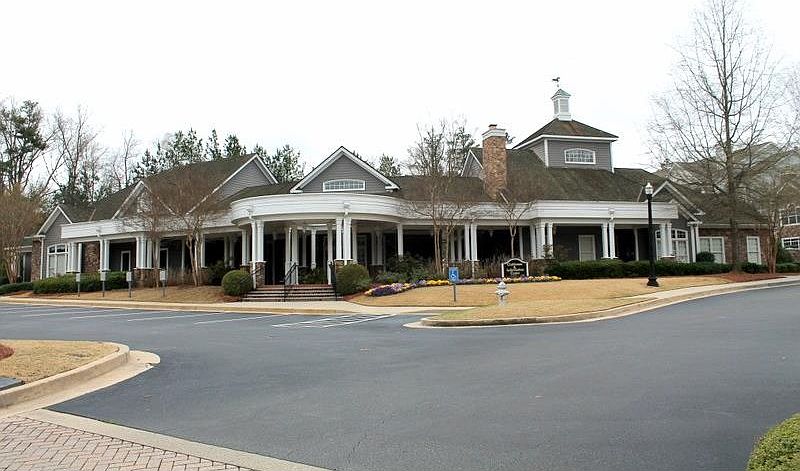 2nd image of 322 Pembrooke Cir