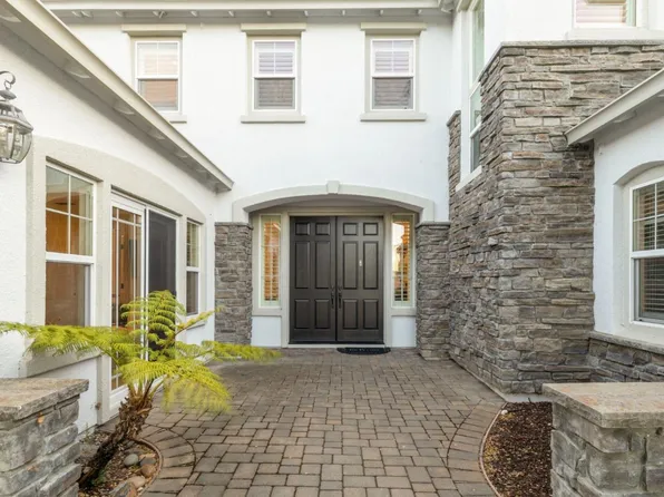 601 Via Vaquero Sur, San Juan Bautista, CA 95045